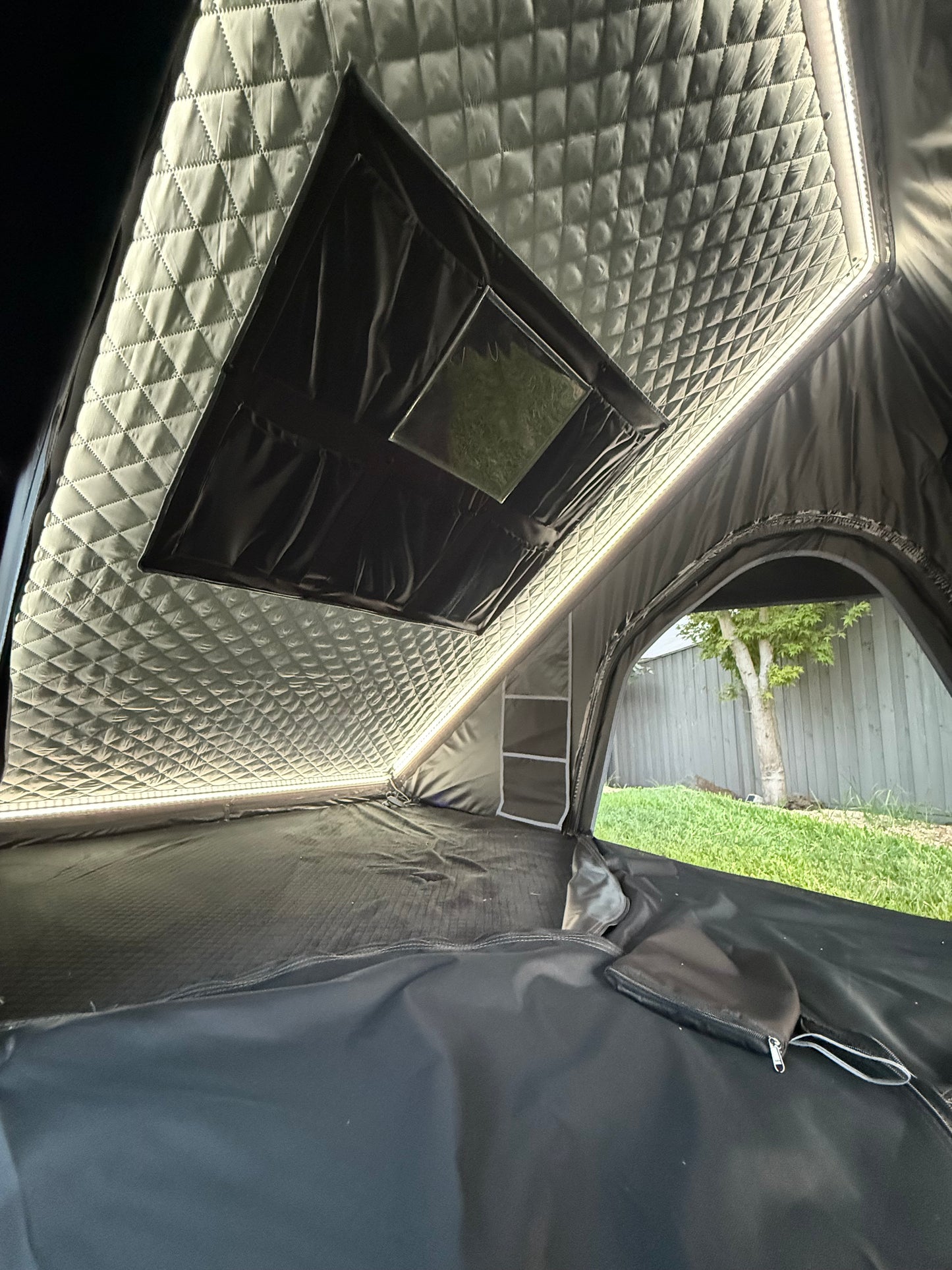 ONTOUR Roof top tent